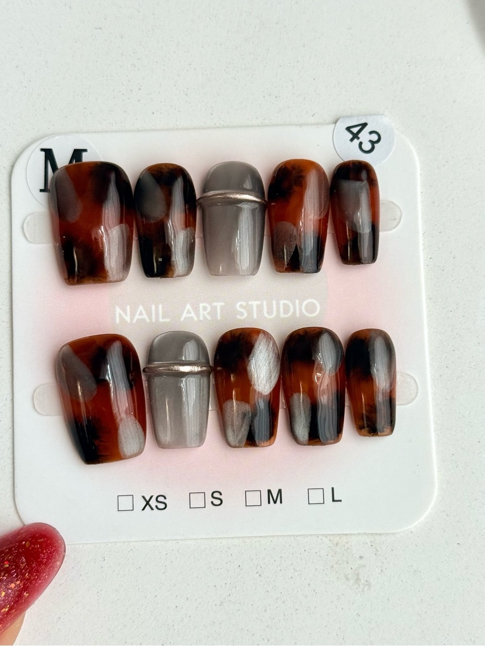 Tortoiseshell Press-On Nail Set with Gray Accent